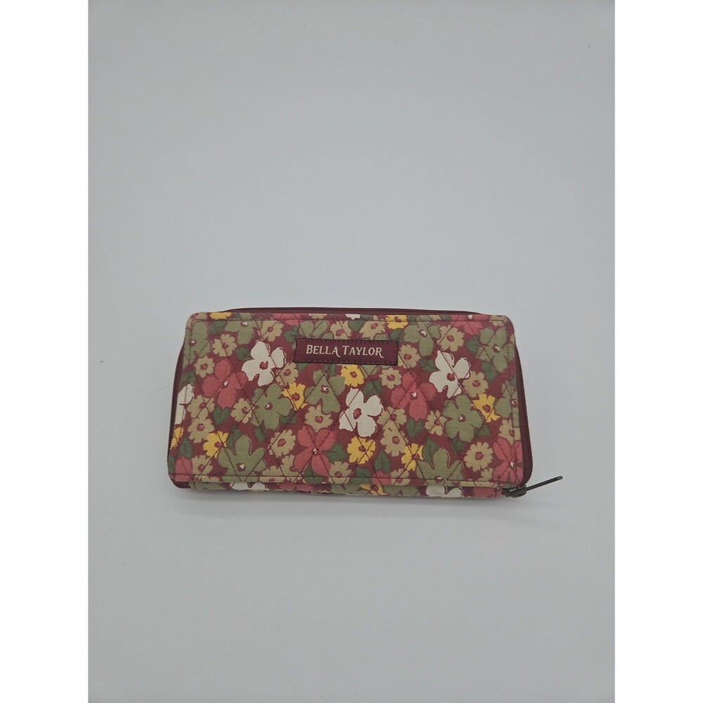 Vera Bradley Floral Print Zippered Wallet